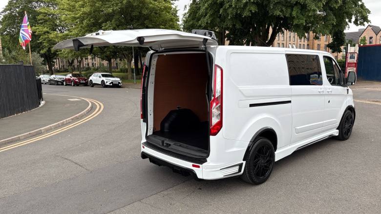 Ford Transit Custom 300 L2 Diesel Fwd 2.0 EcoBlue 170ps Low Roof D/Cab Limited Van Auto